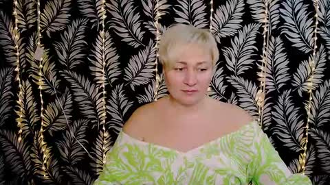 Snapshot of oliviaoskar_ chatting on March 1, 12:23 pm Kelly online show from March 1, 12:23 pm