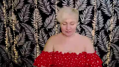 Snapshot of oliviaoskar_ chatting on March 8, 12:20 pm Kelly online show from March 8, 12:20 pm