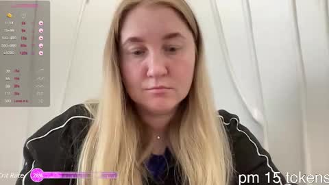 Snapshot of ollydoll chatting on December 22, 9:11 am OllyDoll online show from December 22, 9:11 am