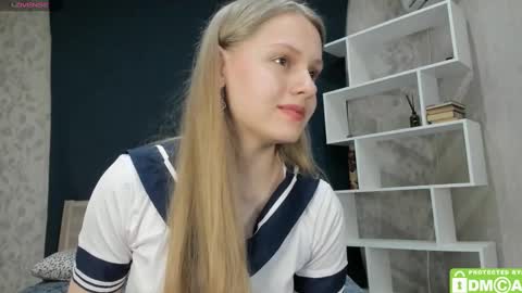 onelovelyalice online show from January 22, 5:49 pm