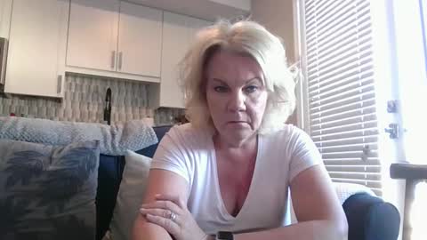couple mature milf bigboobs curvy mommydaddy online show from February 6, 11:26 pm