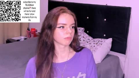 only_sarah1 online show from December 29, 12:52 am