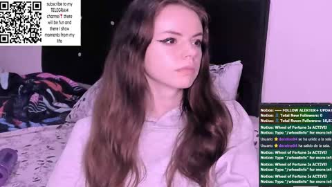 only_sarah1 online show from February 7, 12:20 am