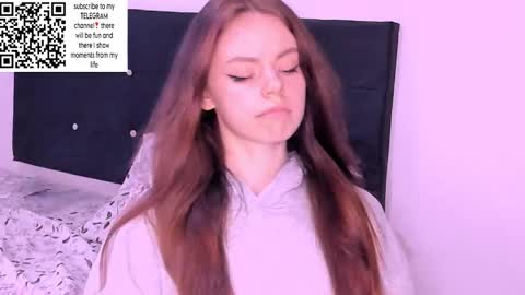 only_sarah1 online show from February 7, 10:41 pm