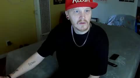opie42o online show from December 18, 5:42 pm
