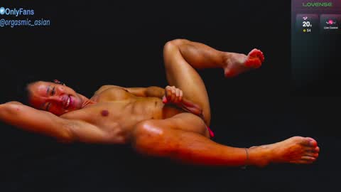 Snapshot of orgasmic_asian chatting on January 22, 5:38 pm Orgasmic Asian online show from January 22, 5:38 pm