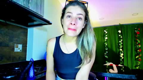 Oriana online show from February 4, 11:59 pm