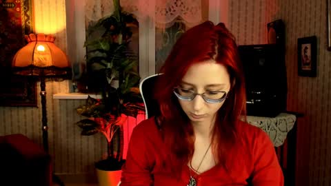 Orianna -  Hi Im into geek culture cosplay crafting LARP games. Shall we play DnD online show from January 14, 3:04 pm