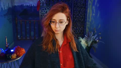 Orianna -  Hi Im into geek culture cosplay crafting LARP games. Shall we play DnD online show from December 5, 9:11 am