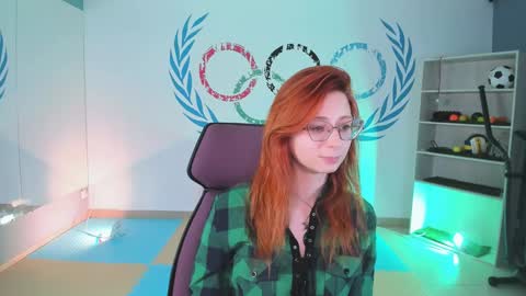 Orianna -  Hi Im into geek culture cosplay crafting LARP games. Shall we play DnD online show from December 12, 12:33 pm
