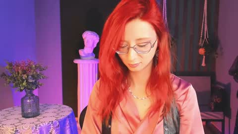 Orianna -  Hi Im into geek culture cosplay crafting LARP games. Shall we play DnD online show from January 13, 3:15 pm