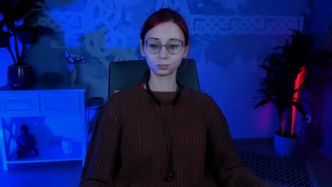 Orianna -  Hi Im into geek culture cosplay crafting LARP games. Shall we play DnD online show from February 2, 1:08 pm