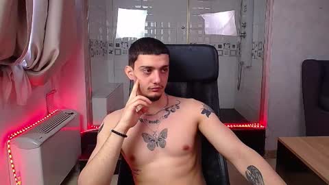 OscarGriffin online show from February 20, 6:50 am