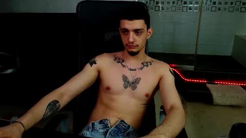 OscarGriffin online show from February 24, 8:38 am