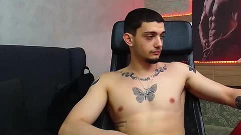 OscarGriffin online show from February 18, 6:59 am