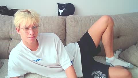 Ostin online show from December 7, 7:43 am