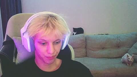 Ostin online show from December 22, 5:53 pm