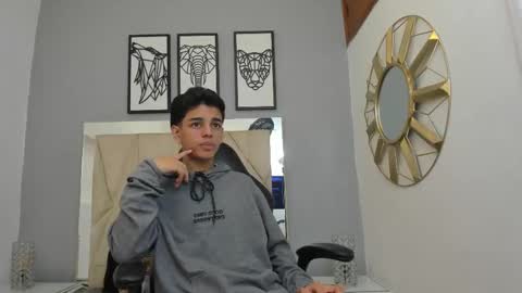 Snapshot of owen__johnson chatting on September 17, 11:35 am Owen Johnson online show from September 17, 11:35 am