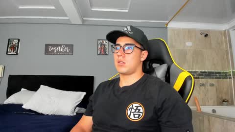 Owen online show from January 20, 1:50 am
