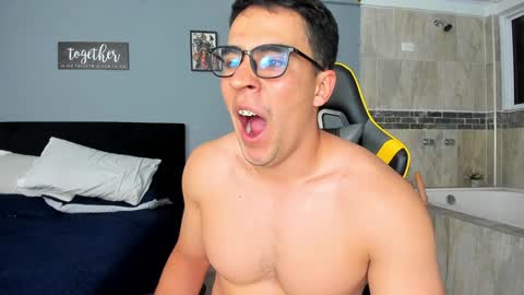 Owen online show from January 19, 3:18 am