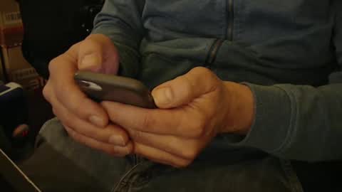 Snapshot of oxolotl chatting on February 16, 2:09 am oxolotl online show from February 16, 2:09 am