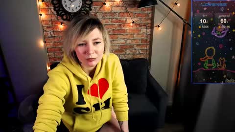ozalin_green online show from December 20, 8:38 am