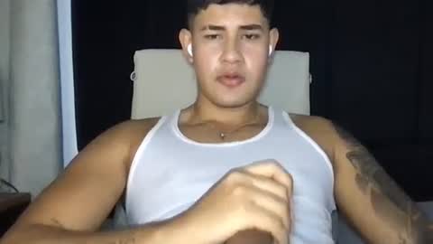 Javi    online show from December 3, 4:20 am