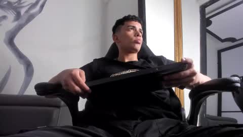 Painlee online show from September 21, 8:46 pm