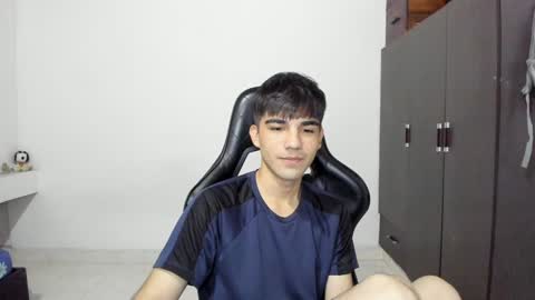 pakun_ online show from December 1, 11:07 pm