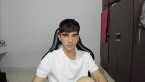 pakun_ online show from December 4, 11:41 pm