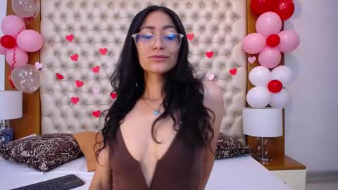 Pamela Ponce online show from February 11, 11:42 am