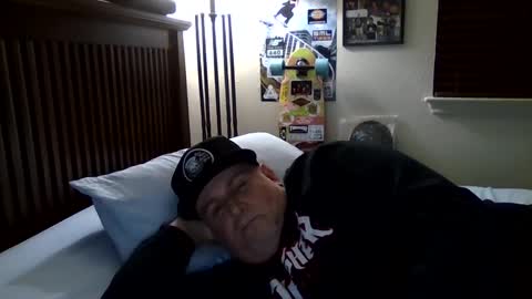 Snapshot of panos678442 chatting on February 17, 9:56 am panos online show from February 17, 9:56 am