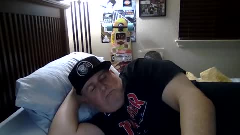 Snapshot of panos678442 chatting on February 24, 3:55 am panos online show from February 24, 3:55 am