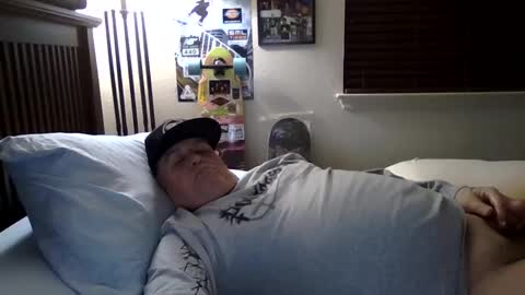 Snapshot of panos678442 chatting on February 19, 2:23 am panos online show from February 19, 2:23 am