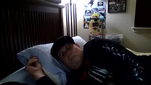 Snapshot of panos678442 chatting on March 1, 11:28 am panos online show from March 1, 11:28 am
