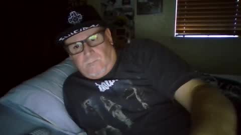 Snapshot of panos678442 chatting on September 17, 1:03 pm panos online show from September 17, 1:03 pm