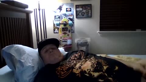 Snapshot of panos678442 chatting on March 5, 7:05 am panos online show from March 5, 7:05 am