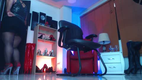 Snapshot of paola_xxt chatting on September 18, 11:36 am PAOLA online show from September 18, 11:36 am