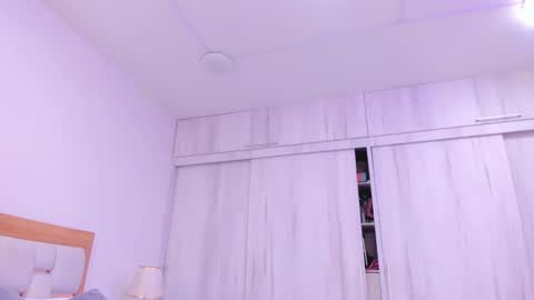 Snapshot of paolaa_rodriguez chatting on March 9, 6:54 pm Paola online show from March 9, 6:54 pm