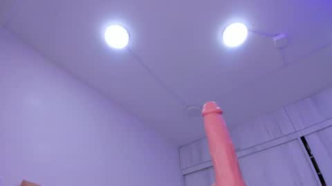 Snapshot of paolaa_rodriguez chatting on February 21, 7:32 pm Paola online show from February 21, 7:32 pm