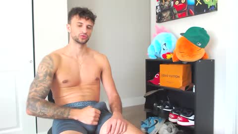 Snapshot of papijakey chatting on September 13, 8:11 pm -- New Videos Down Below online show from September 13, 8:11 pm