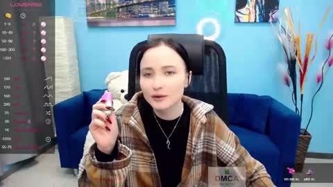 Snapshot of paradox_666_ chatting on December 16, 9:24 am Louise online show from December 16, 9:24 am