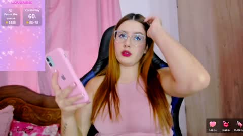Snapshot of parisshayk chatting on January 25, 4:57 pm Paris online show from January 25, 4:57 pm