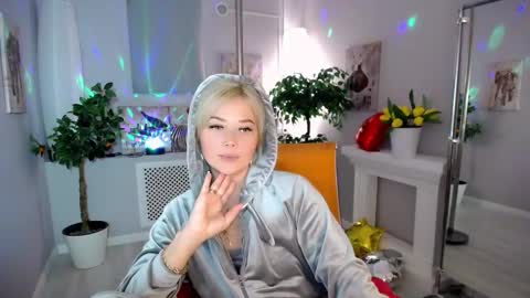 Snapshot of passionate_babe chatting on January 29, 12:45 pm I have returned from vacation and I am glad to share my energy and emotions with you online show from January 29, 12:45 pm