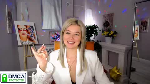 Snapshot of passionate_babe chatting on February 12, 6:19 am I have returned from vacation and I am glad to share my energy and emotions with you online show from February 12, 6:19 am
