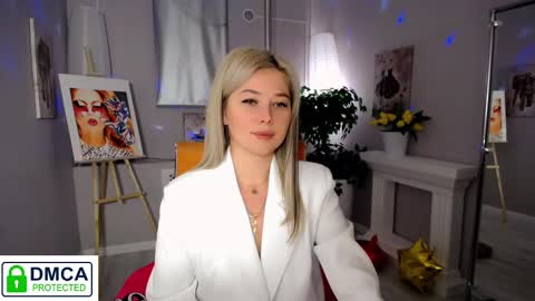 Snapshot of passionate_babe chatting on February 12, 3:18 am I have returned from vacation and I am glad to share my energy and emotions with you online show from February 12, 3:18 am