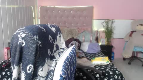 Snapshot of patty_squirt87 chatting on September 13, 4:15 am patty squirt87 online show from September 13, 4:15 am