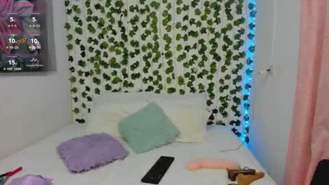 paulina online show from September 19, 2:48 am