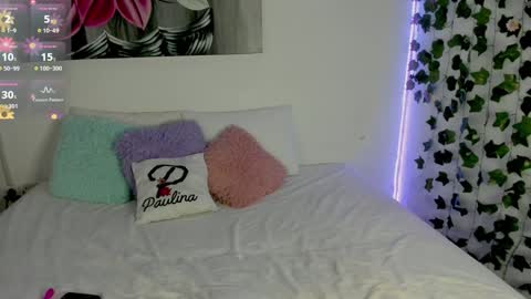 paulina online show from December 28, 12:47 am
