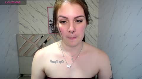 Paula online show from December 5, 6:49 pm